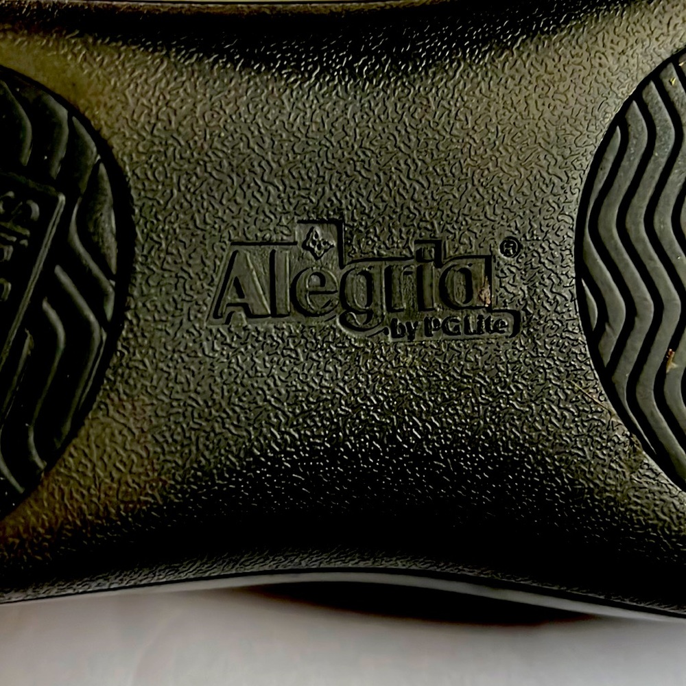 Algeria shoes